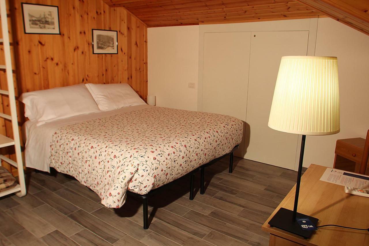 La Tegola Bed and Breakfast Como Eksteriør billede